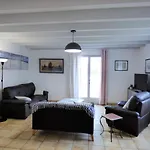 L'oree De La Plage, 15 Pers, Charmante Maison Renovee Classee 3 Etoiles - Piscine Chauffee - Terrain De Petanque - Ping Pong A Vieux-boucau