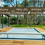 L'oree De La Plage, 15 Pers, Charmante Maison Renovee Classee 3 Etoiles - Piscine Chauffee - Terrain De Petanque - Ping Pong A Vieux-boucau