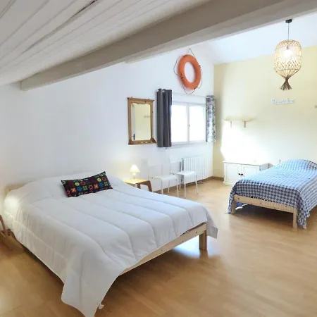 L'oree De La Plage, 15 Pers, Charmante Maison Renovee Classee 3 Etoiles - Piscine Chauffee - Terrain De Petanque - Ping Pong A Vieux-boucau * Vieux-Boucau-les-Bains