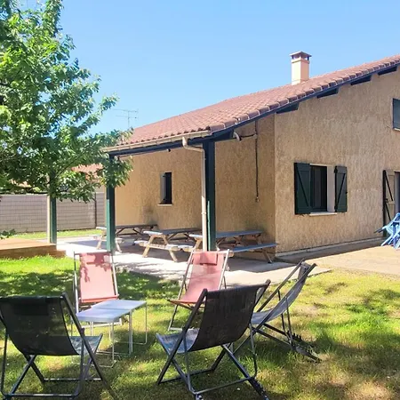 L'oree De La Plage, 15 Pers, Charmante Maison Renovee Classee 3 Etoiles - Piscine Chauffee - Terrain De Petanque - Ping Pong A Vieux-boucau * Vieux-Boucau-les-Bains